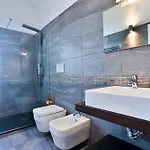 Guesthost - Dimora Alta Vista - Seaview & Parking *