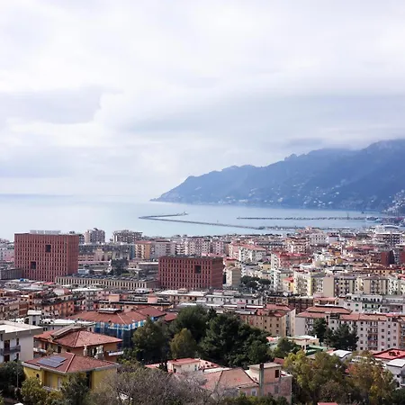 Guesthost - Dimora Alta Vista - Seaview & Parking Apartament
