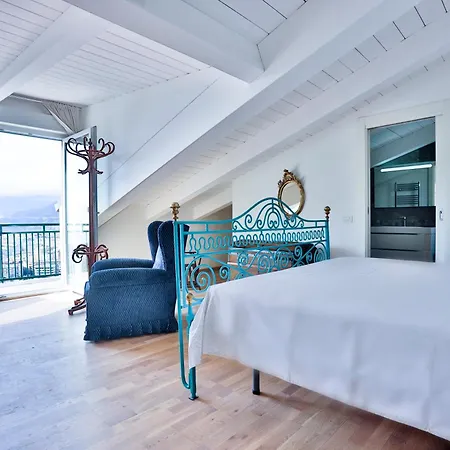 Guesthost - Dimora Alta Vista - Seaview & Parking *