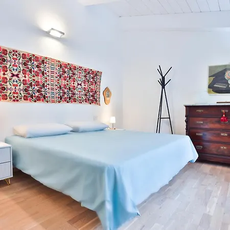 Guesthost - Dimora Alta Vista - Seaview & Parking *
